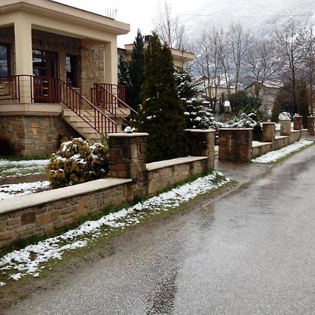 Evenos Villa Káto Loutrákion Buitenkant foto