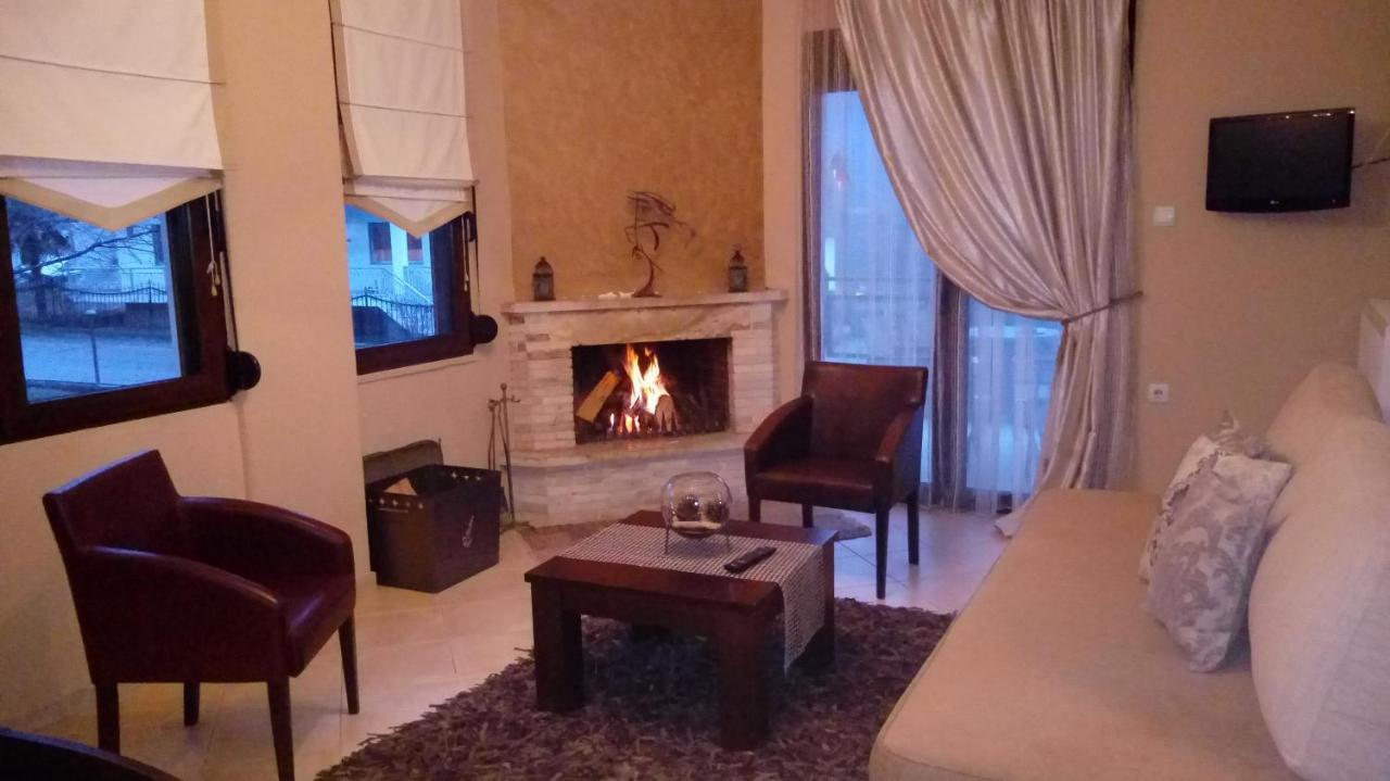 Evenos Villa Káto Loutrákion Buitenkant foto